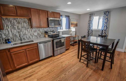 3 bed home with huge yard near Hidden Lake - Foto 11