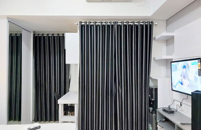 Homey And Cozy Living Studio Taman Melati Sinduadi Apartment - Photo 12