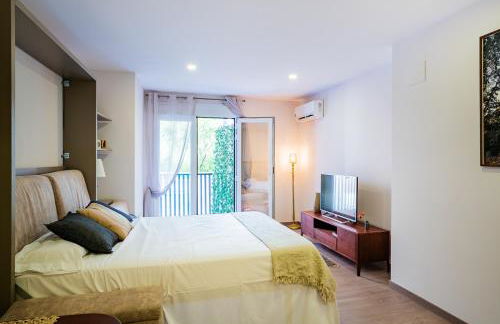 Exclusive quietness in the heart of Madrid with Public Parking, Breakfast, 2 bathrooms - Photo 19