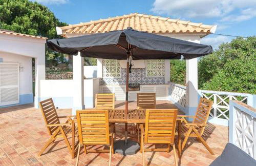 Spacious Villa Swimming Pool by HostWise - Foto 6