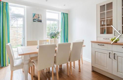 3 bedroom-house -3mins to beach- PetsOk - Photo 12