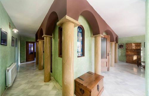 Preciosa villa con gran piscina y fabulosas vistas - Photo 36