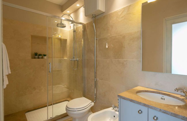 Plush Holiday Home in Cortona with Hot Tub - Foto 19