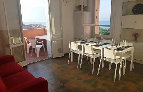 Marotta, 50 mt dal mare, Aria condizionata, Wi-Fi gratuita, 2 camere, 6 letti, - Foto 31