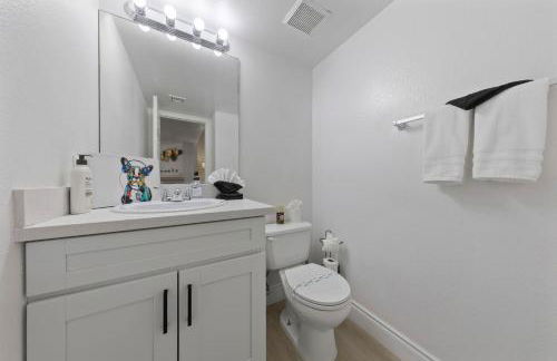 ZEN - A home away from home and in HEART of Las Vegas - Foto 33