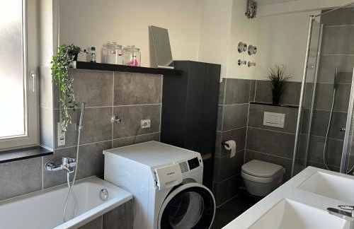 Großzügige Wohnung - Foto 8