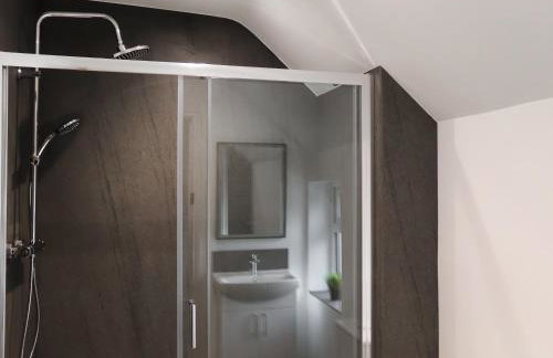 Ty Llewelyn - Foto 13