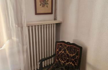 La Nava, casa de pueblo con patio y calefacción con chimenea - Foto 19