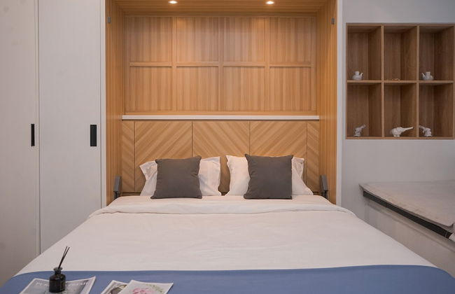 Modern And Comfy Studio At Collins Boulevard Apartment - Foto 3