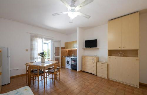 Monolocale ingresso indipendente con corte esclusiva - Foto 5