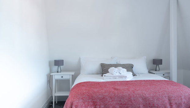 Newly Refurbished 2 bed with Fantastic View - Foto 2, Quarto