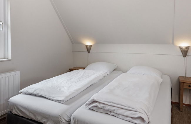 Beautiful Villa With Sauna and Rowing Boat, 400 m From the sea - Photo 2