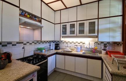 Casa 10 suítes, até 64 pessoas, Praia Ferradura - Foto 27