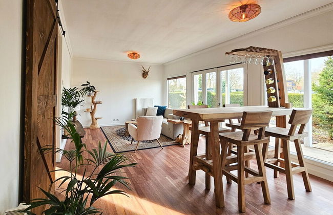 Beautiful Holiday Home With Spacious Garden - Photo 24