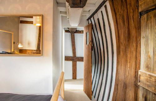 3 MASONS COURT The Oldest House in Stratford Upon Avon, Warwickshire. - Foto 18