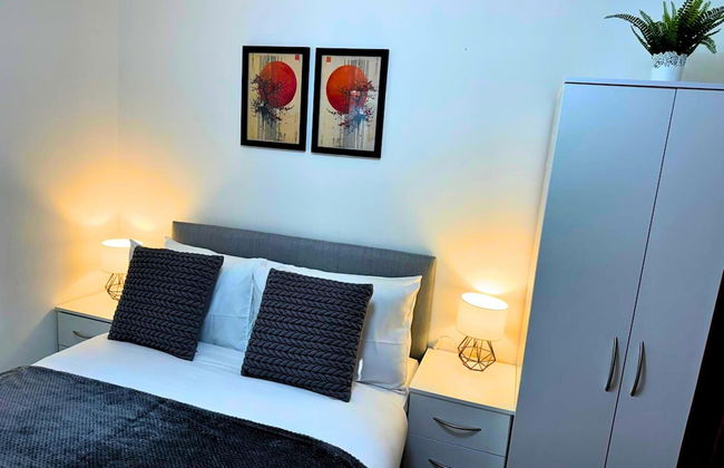 City Nearby - Parking - Wifi - Garden - Sleeps 4 - Foto 2