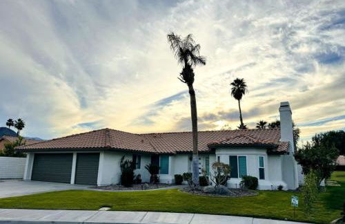 Summer fun in Indian Wells. Private Pool, 4BD, 3BA. - Foto 46