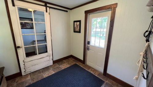 Home 7 beds, 2 baths Farmstay at Pygmy Goat Farm Byron Center Michigan - Foto 4