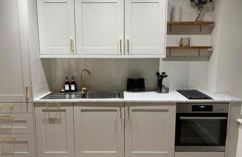 The Meadow at Selborne with lots of parking - Foto 6