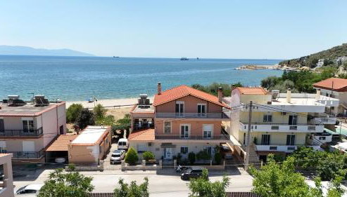 Blue View - Photo 2