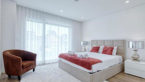 Vita Portucale ! Chic Luxe Villa with Saltwater Pool - Foto 3