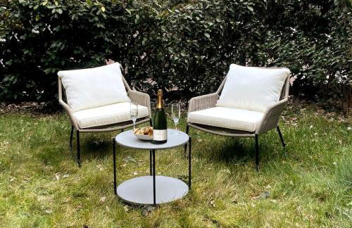 Beau studio avec accès plage, jardin, piscine, tennis, vélos, Netflix - Photo 10