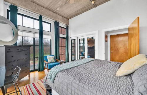 Charming 1BR Condo - Full Kitchen - Uptown Living - Foto 31