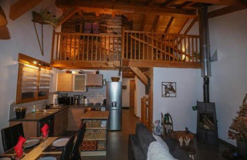 SUPERBE DEMI CHALET LUXUEUX 120M² 8 Personnes à SALLANCHES. - Foto 20