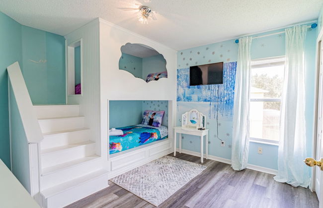 Themed 7 Bedroom Villa, 12 Min to Disney, Resort Access - Foto 3