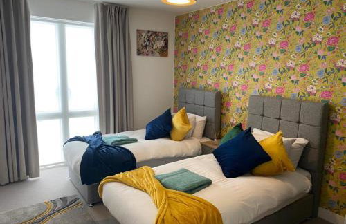 Exquisite & Contemporary 2 Bed Apartment w Parking 10 mins walk to Papworth, Addenbrookes hospitals & Bio Medical Campus - Foto 21