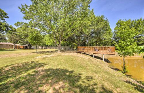 Cozy Canton Residence with Great Outdoor Space! - Foto 14