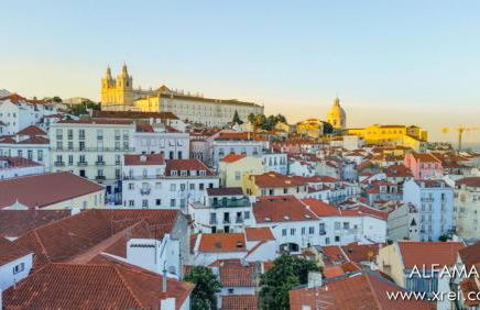 Modern Boutique Apartment in the Heart of Alfama - Foto 1