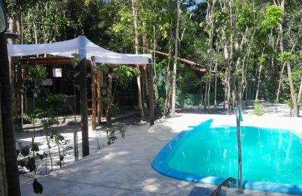 CHaLéS GuiGó, Refugio em meio a natureza - Photo 12