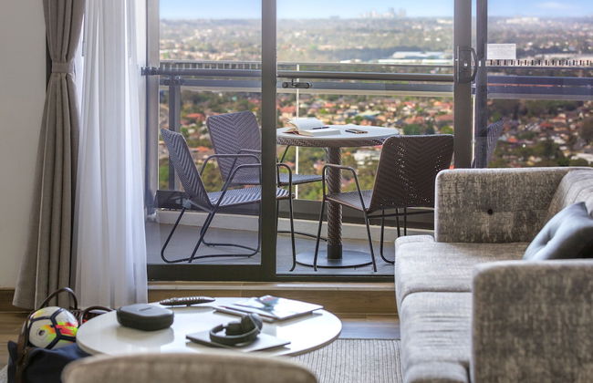 Meriton Suites Church Street, Parramatta - Photo 33