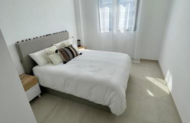 Apartamento nuevo junto al mar con plaza de garaje!! Perfecto para familias - Photo 35