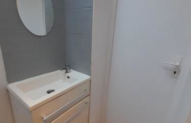 Manifique T1 centre ville Saint-Leu 2 pers WIFI - Foto 7