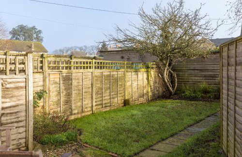 Stunning 2-bed Townhouse in Moreton-in-Marsh - Pass the Keys - Foto 7