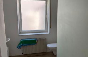 Quiet Family Apartment - 10 min to Center & Oktoberfest - Free Parking - near Nymphenburg Palace & Botanical Garden - Photo 8
