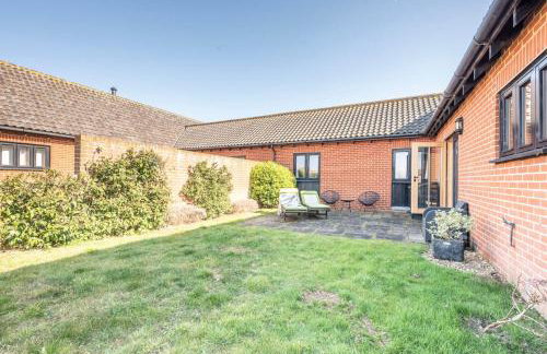 The Meadows Dairy, Bawdsey - Photo 35