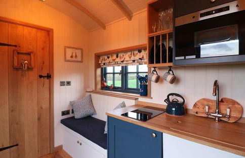 Shepherd's Hut- Hot Tub- Wellness Spa- Wood Burner - Foto 10