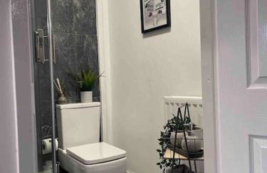 Casa Lobo's Beautiful Suites Apartment 1 free offroad parking - Foto 36