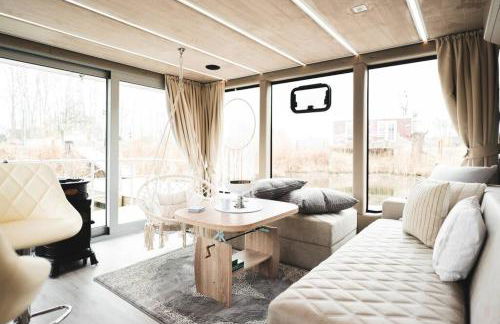 Deine schwimmende Auszeit auf dem Wasser - Festlieger Hausboot Tortuga - Foto 7