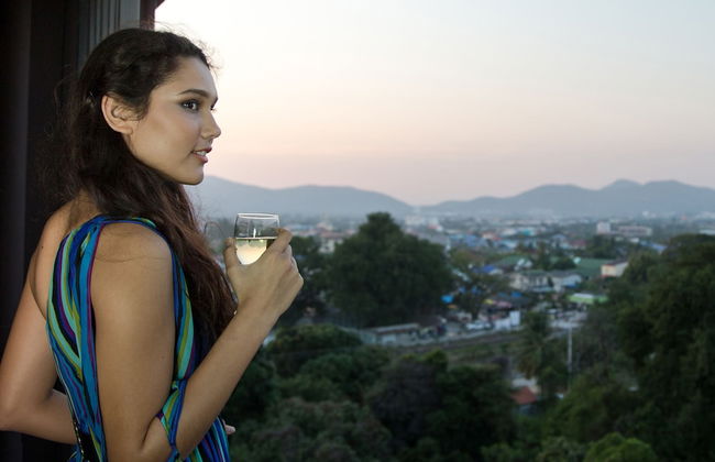 First Choice Suites - Photo 59