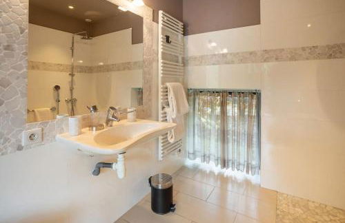 Maison 5 étoiles luxe 6p piscine privée chauffée Lascaux - Foto 19