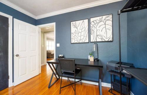 Massive 3 bedroom with large backyard - Foto 16