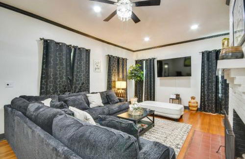 Updated North Greenwood Cottage Less Than 1 Mi to Dtwn! - Foto 4