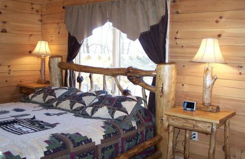 Luxury Vacation Rental with a Hot Tub for Rent in Clyde, North Carolina - Foto 12