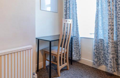 Harbour place in Newcastle under Lyme with Parking, perfect for Contractors or Alton Towers - Foto 29