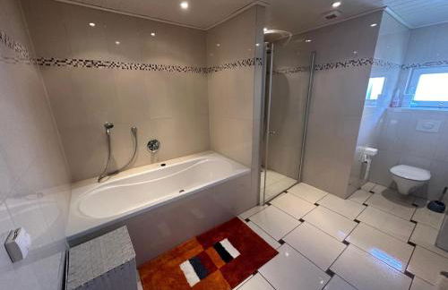 Bienes Ferienwohnung Güstrow - Foto 8