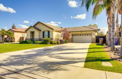 8 Mi to Beach Park Bakersfield Gem with Yard! - Photo 32